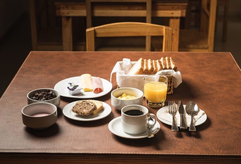 בית מלון כפרי Big Sur