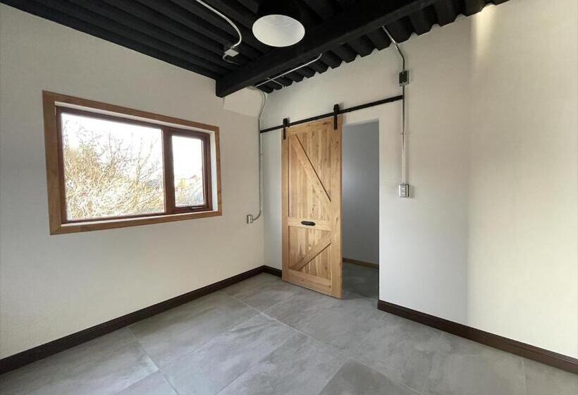 בית מלון כפרי Big Sur