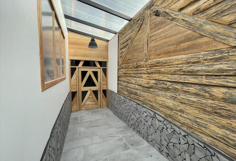 בית מלון כפרי Big Sur