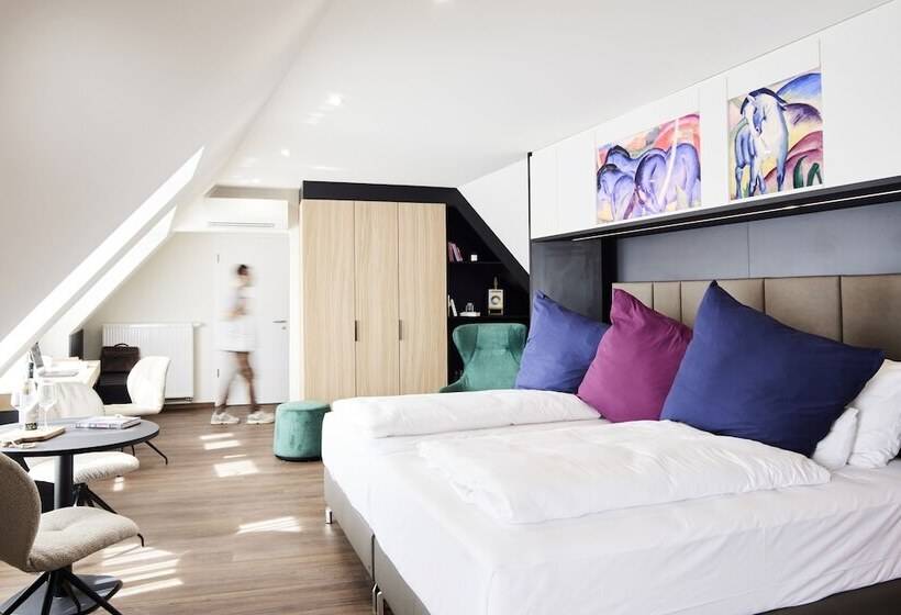 Design  Und Kunsthotel München
