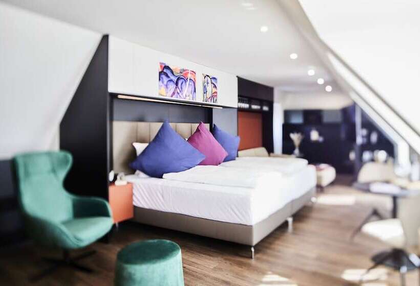 Design  Und Kunsthotel München