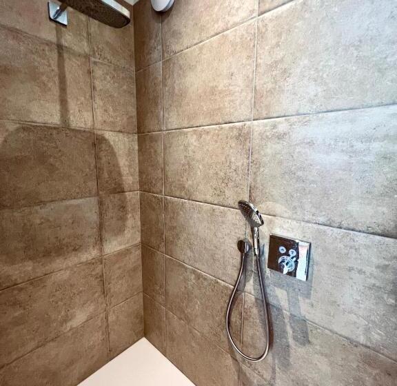 בית מלון כפרי Les Suites De La Tour D Embas