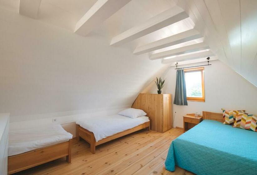 Hívlak Vendégházak