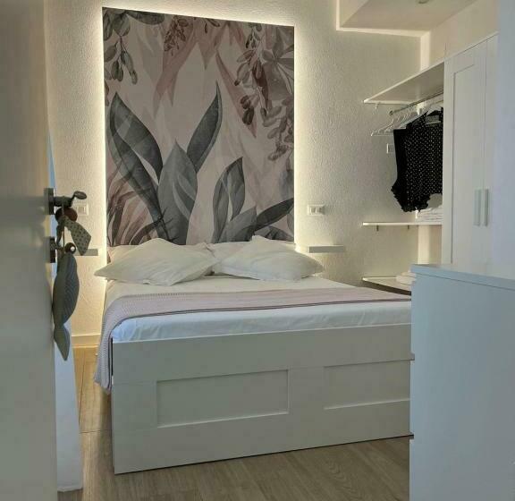 V&c Home Rental Specialist Appartamenti Fronte Lago Maggiore