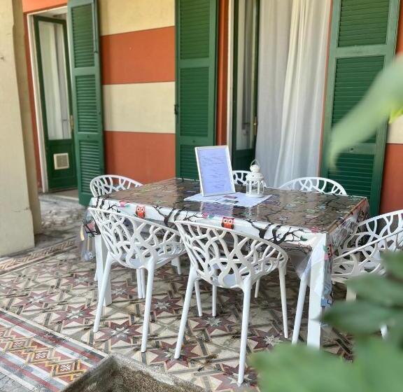 V&c Home Rental Specialist Appartamenti Fronte Lago Maggiore