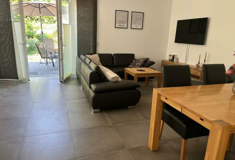 Barrierefreie Ferienwohnung In Winterscheid Nahe Köln Bonn Bis 4 Personen Mit Netflix Und Mehr