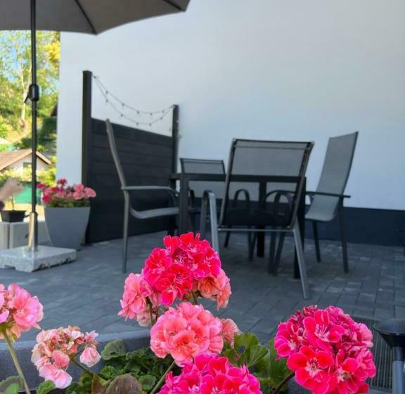 Barrierefreie Ferienwohnung In Winterscheid Nahe Köln Bonn Bis 4 Personen Mit Netflix Und Mehr