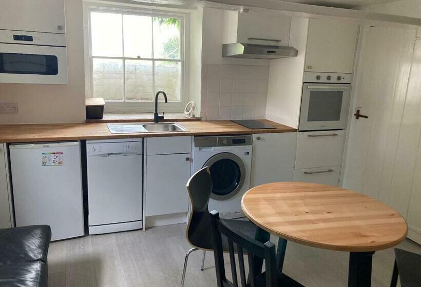 One Bedroom Farmhouse Flat