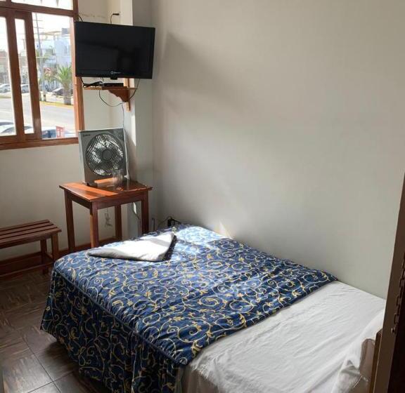 פנסיון Hostal El Amigo