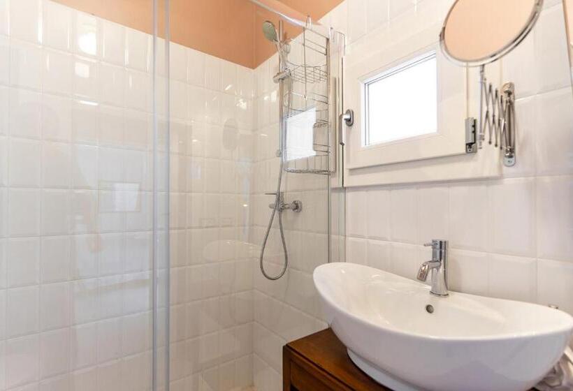 פנסיון Le Case Camera Doppia Con Bagno Privato, Uso Di Cucina E Terrazza