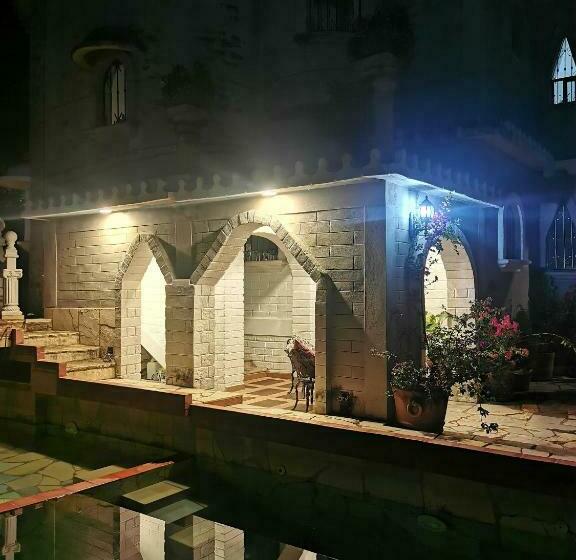 פנסיון Mitico El Castillo