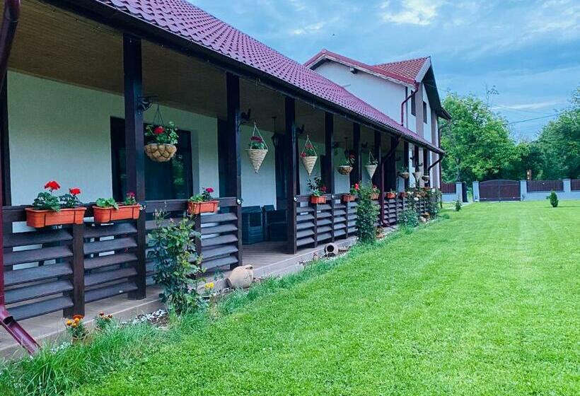Пансион Serenity Garden Villa