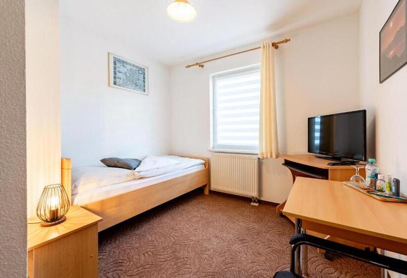 Pension & Gaststätte Zur Salzgrube