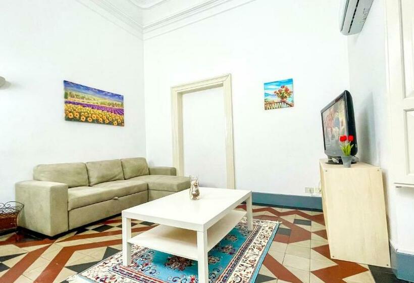 San Giuliano S Street Holiday Home