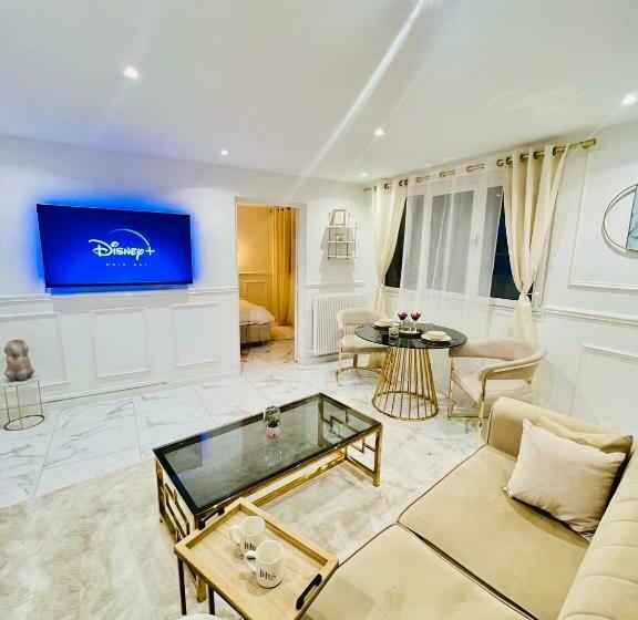 T2 Cocooning à 5minutes De La Gare Du Raincy