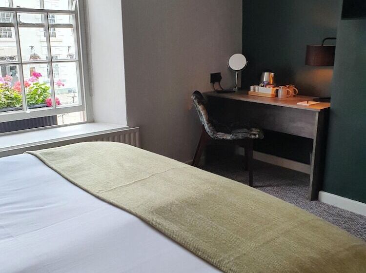 ユースホステル The Coach And Horses