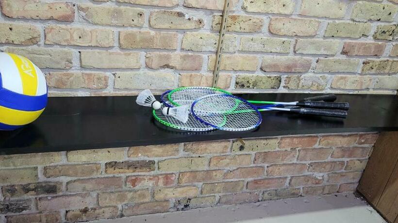 Beautiful Family Home Near Airport, I 10, Shopping