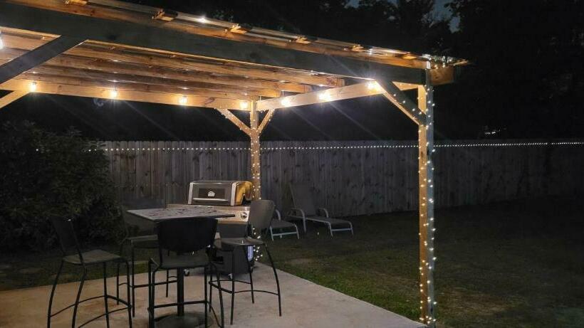 Beautiful Family Home Near Airport, I 10, Shopping