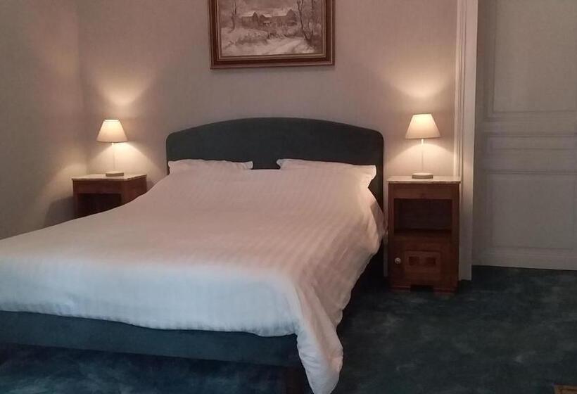 צימר Chateau Maleplane