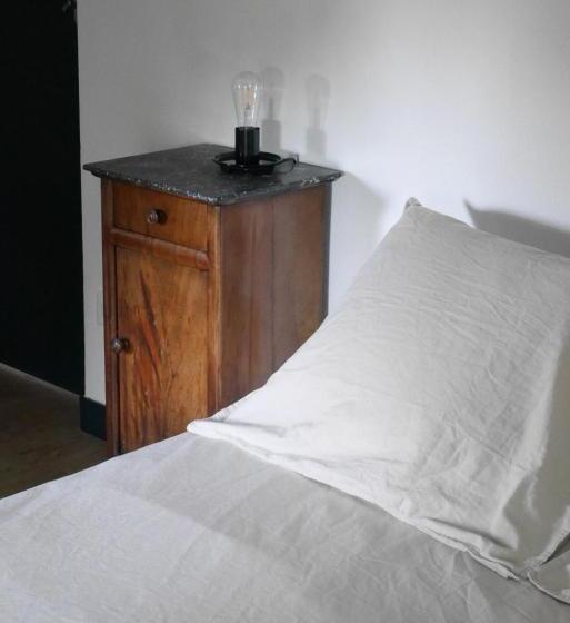 Bed and Breakfast L Auberge Du Campos