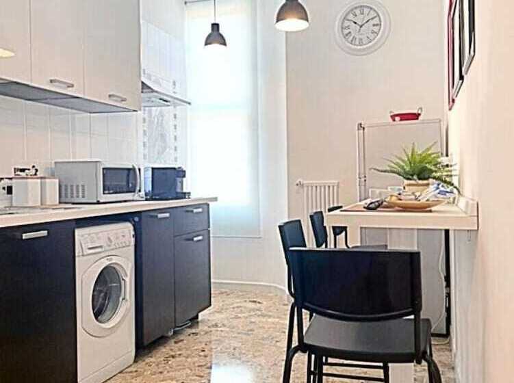 ベッドアンドブレックファースト Pit Stop Ciampino Station