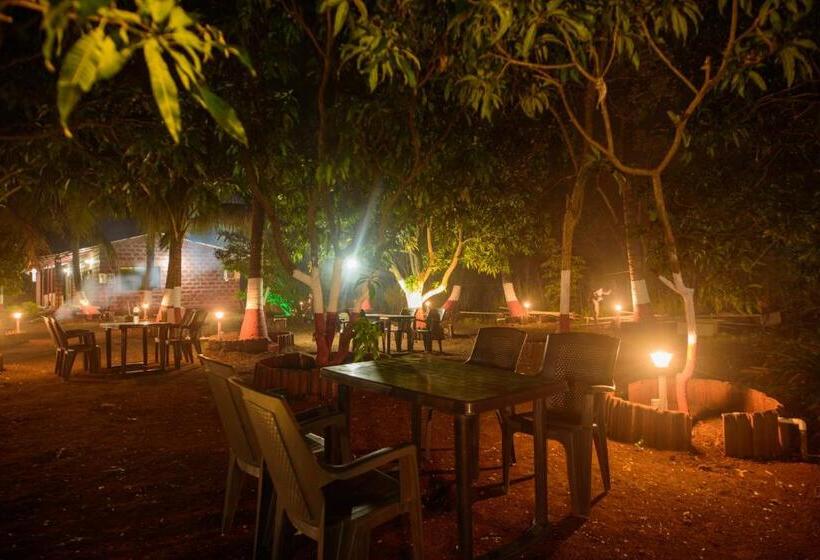 ベッドアンドブレックファースト Prajakta Rest House