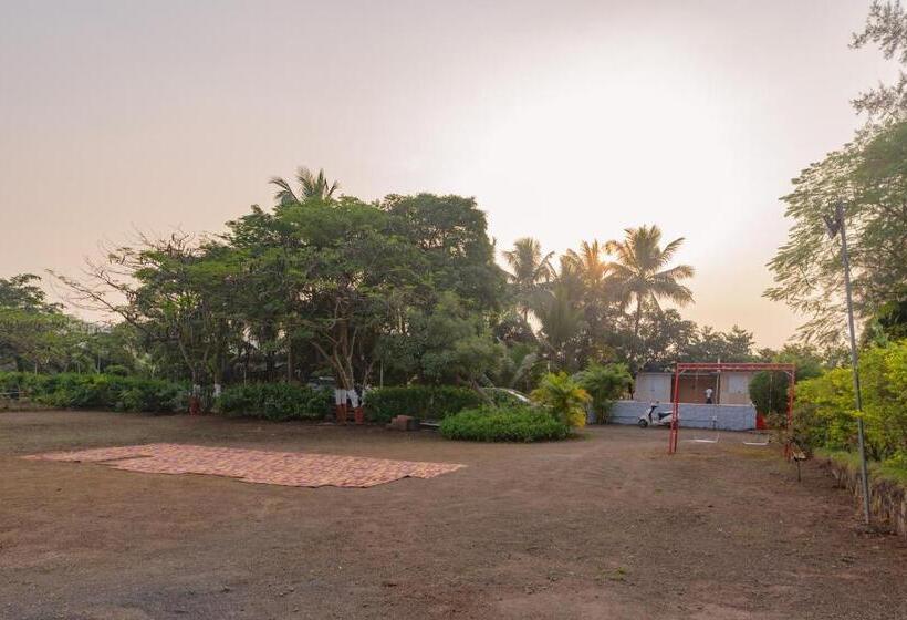 ベッドアンドブレックファースト Prajakta Rest House