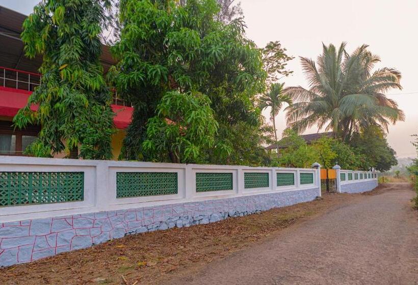 ベッドアンドブレックファースト Prajakta Rest House