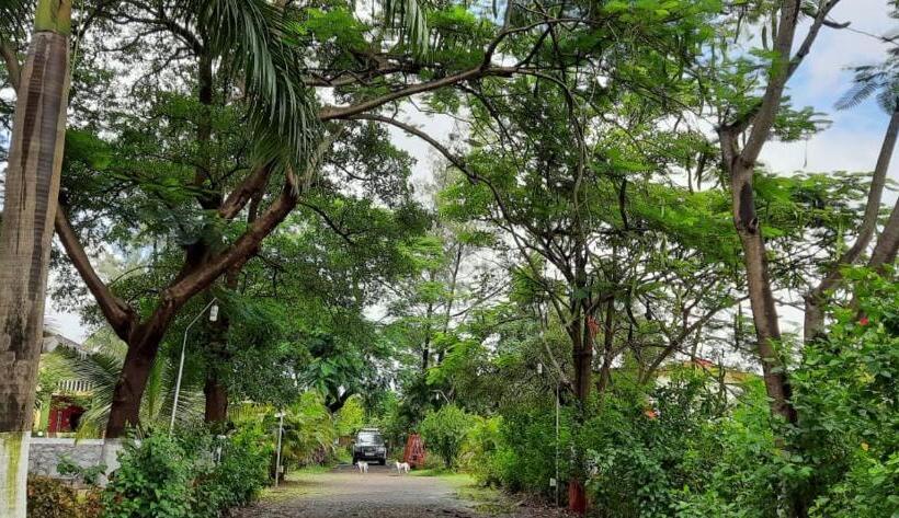 ベッドアンドブレックファースト Prajakta Rest House