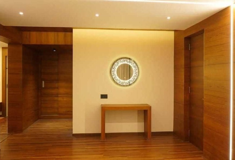 Отель Bekal International