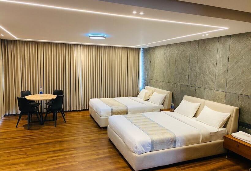 Отель Bekal International