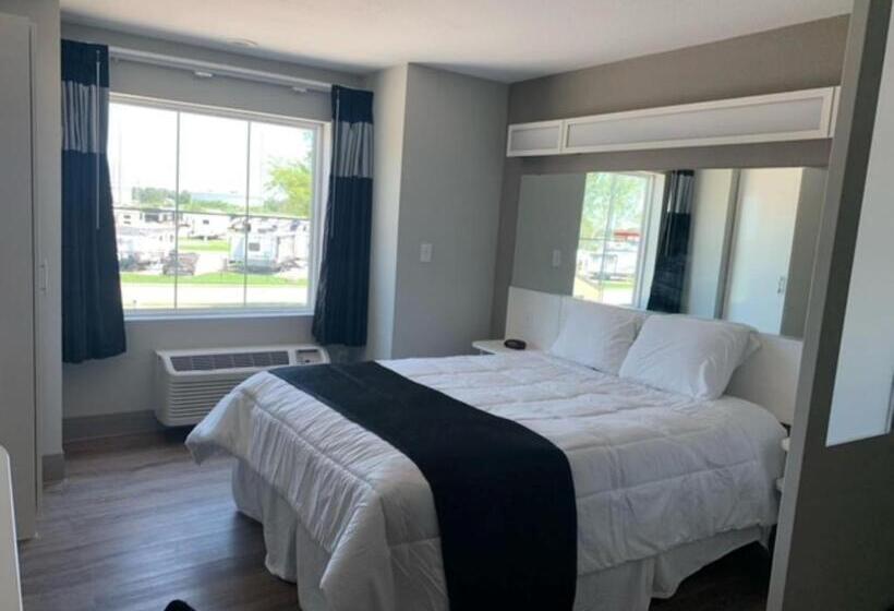 Отель Crystal Inn