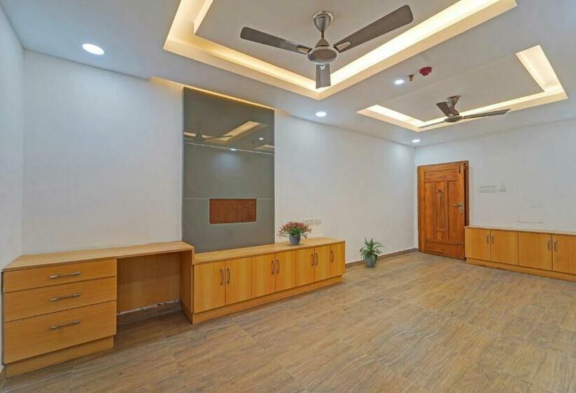 酒店 Oyo 92468 J2 Service Apartment