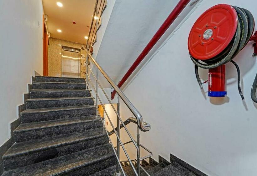 酒店 Oyo 92468 J2 Service Apartment