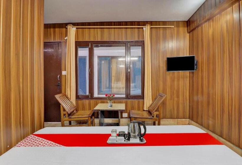 Savitri Hotel Nand Palace