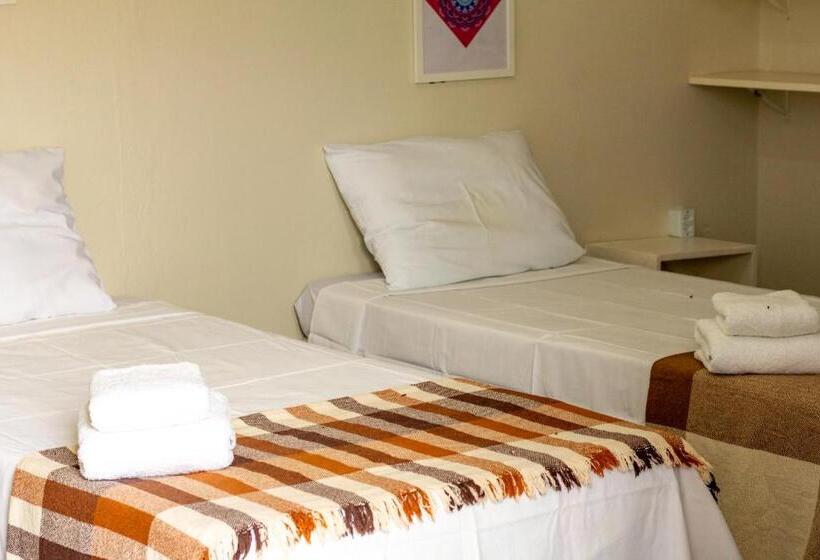 בית מלון כפרי Sunshine Kite Inn