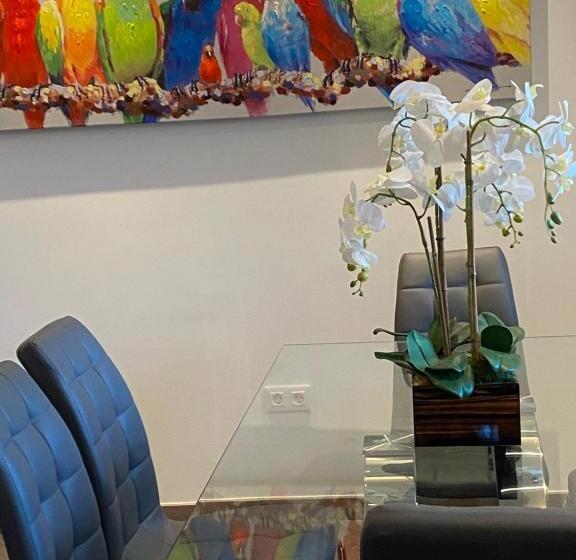 New 3 Bed Apartment Estepona Town With Pool