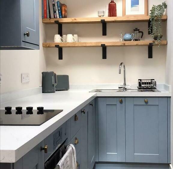 Newly Renovated Seaside Townhouse With Logburner