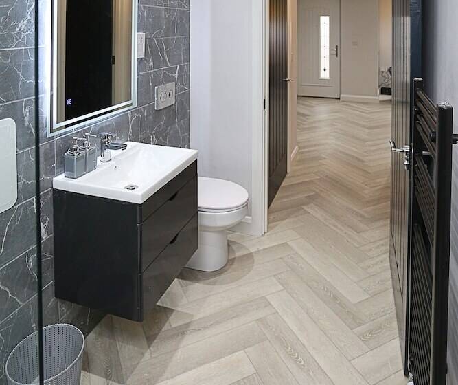 No1 Luxury Service Apartments