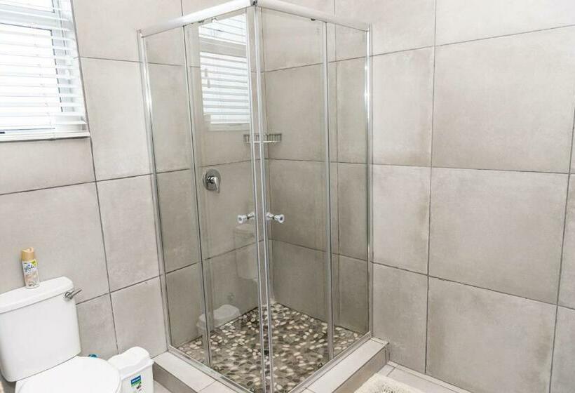 بنسيون 36 Emanzini Villa