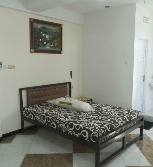 ペンション Graha Prana Kost Exclusive & Guesthouse