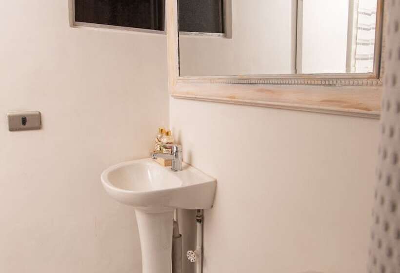 膳宿费 Hostal Copart