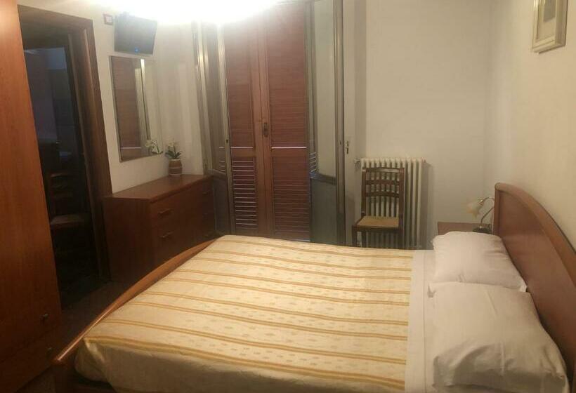 ペンション Le Camere Di Aisa