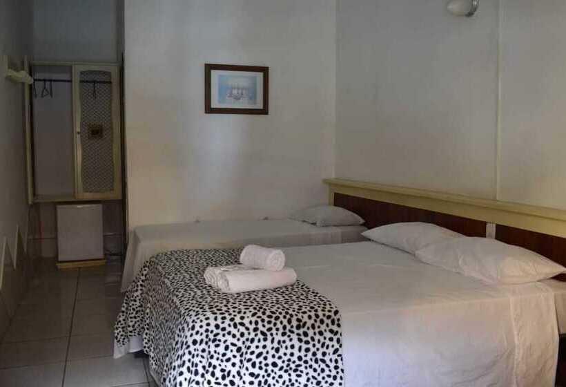 펜션 Nautillus Pousada