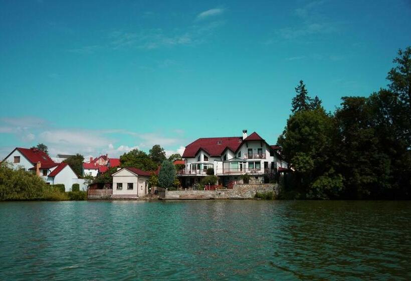 膳宿费 Penzion Hana