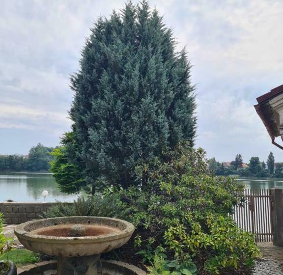 膳宿费 Penzion Hana