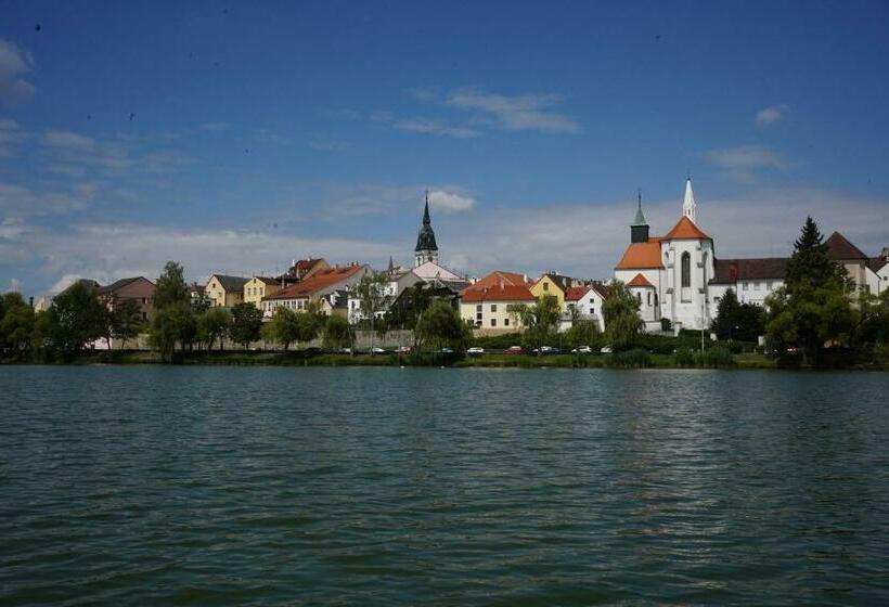 膳宿费 Penzion Hana