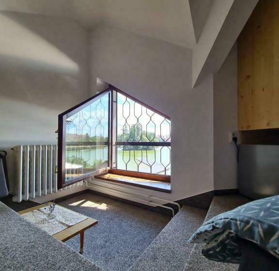 膳宿费 Penzion Hana