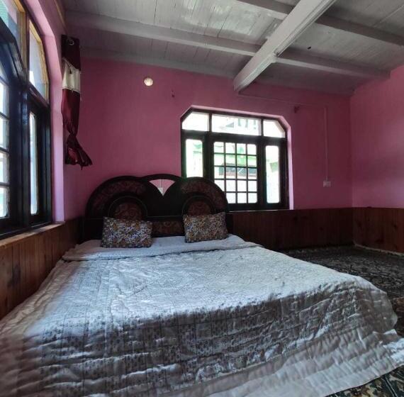 膳宿费 Pop Loan Homestay