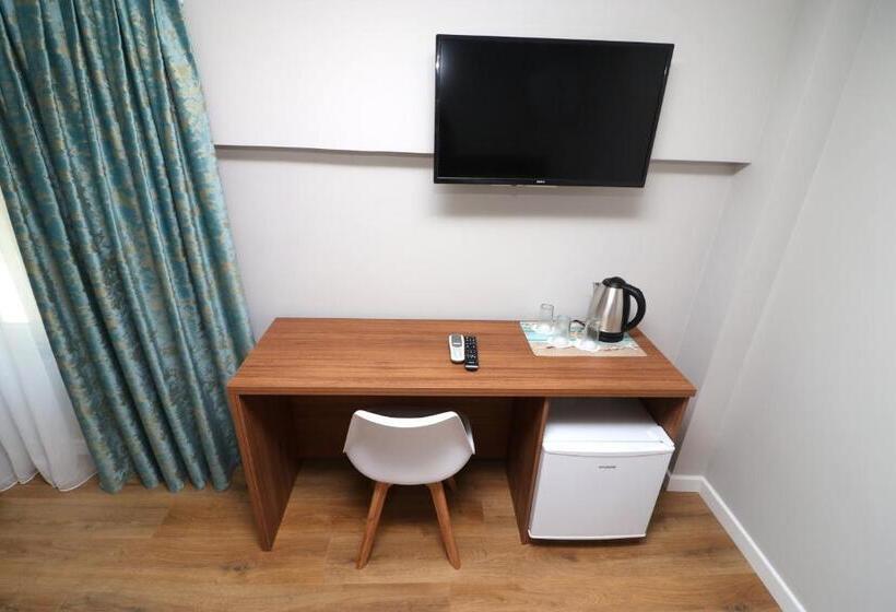 פנסיון Vila Elarad